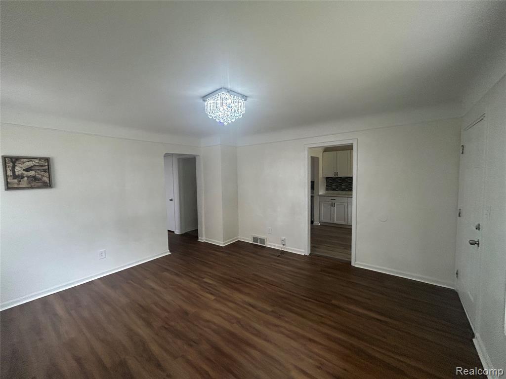 6116 Rosemont Avenue, Detroit, MI 48228 — Photo 5