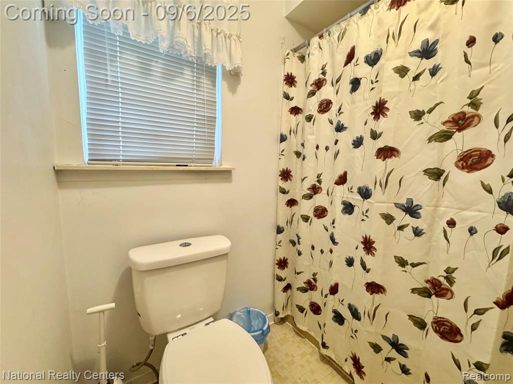 9915 Beech Daly Road, Taylor, MI 48180 — Photo 31