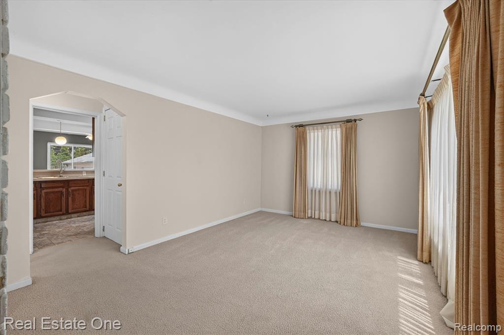 28662 Sheridan Street, Garden City, MI — Photo 6