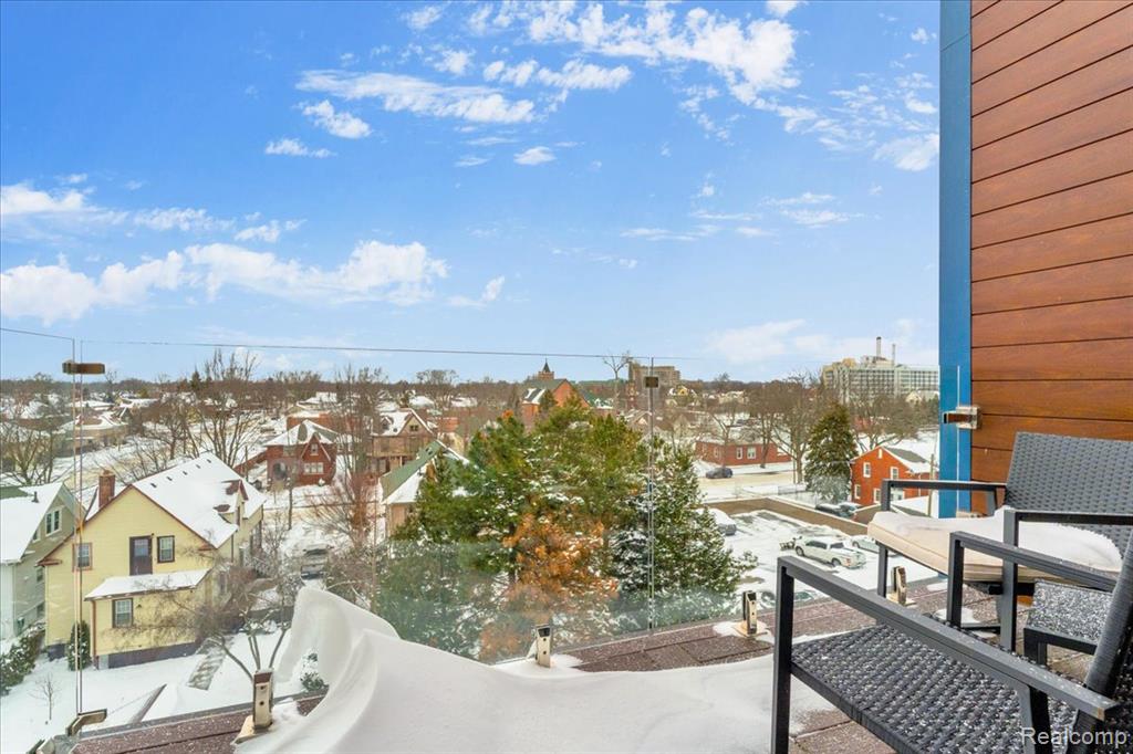 166 OAK Street, Wyandotte, MI, 48192