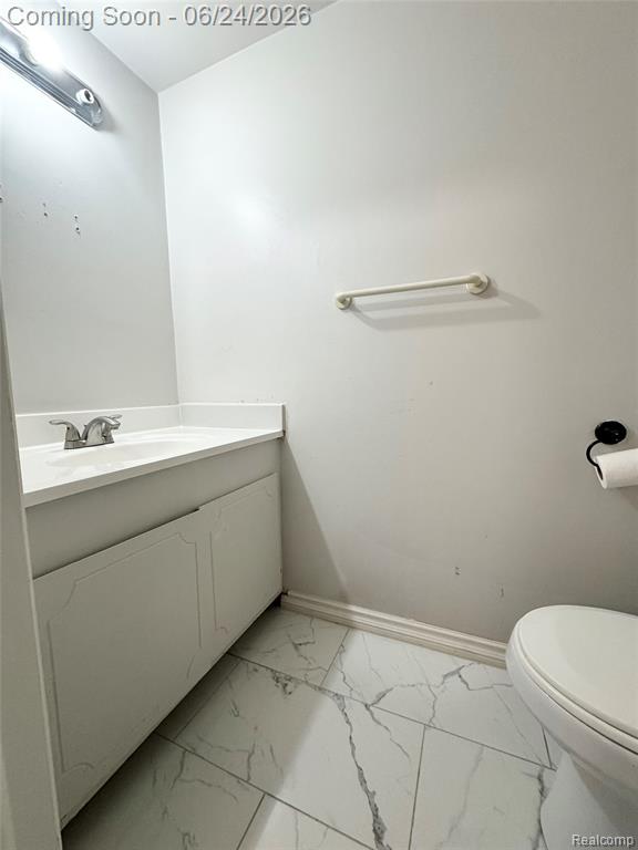 4386 15 Mile Road, 64, Sterling Heights, MI 48310 — Photo 12