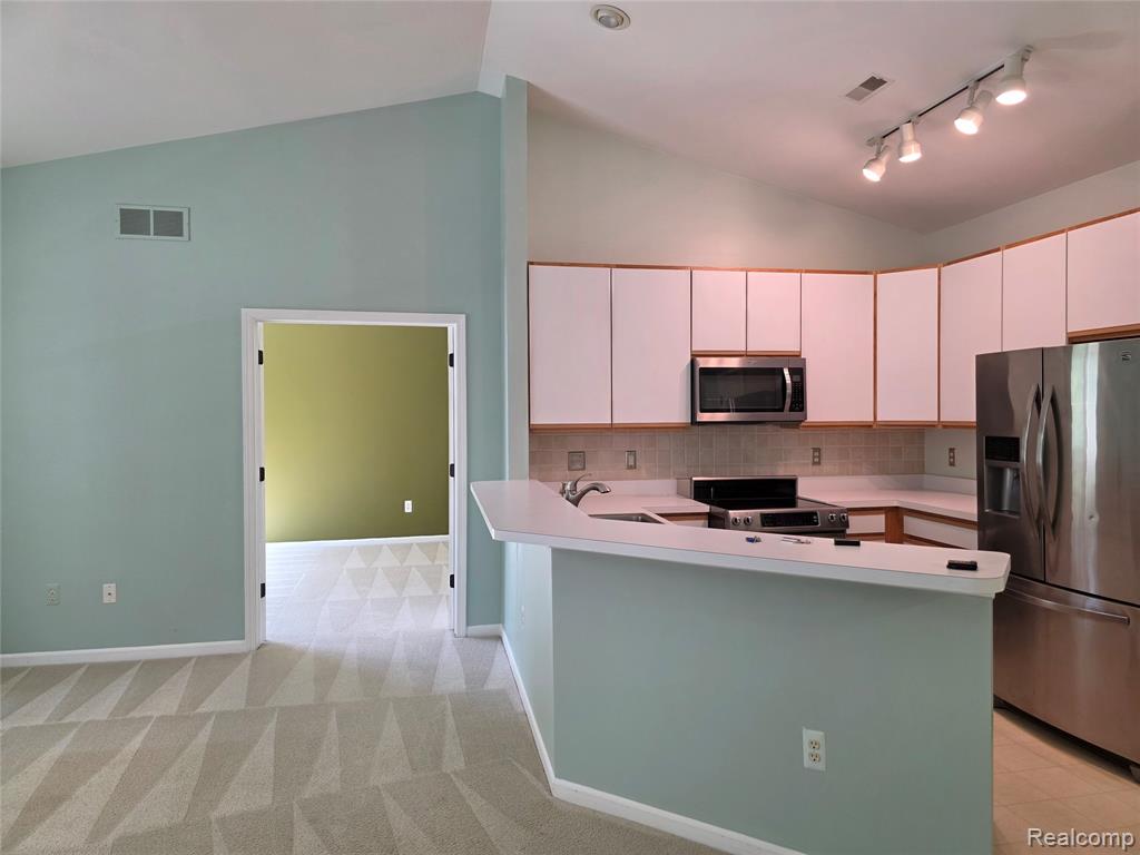 8130 Autumn Woods Trail, Ypsilanti, MI 48198 — Photo 5