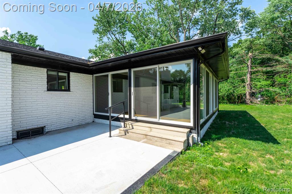 6284 Malvern Drive, Troy, MI 48098 — Photo 54