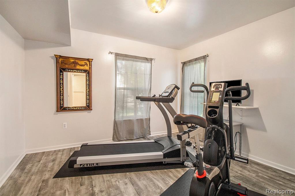 2808 S Knightsbridge Circle, Ann Arbor, MI 48105 — Photo 27