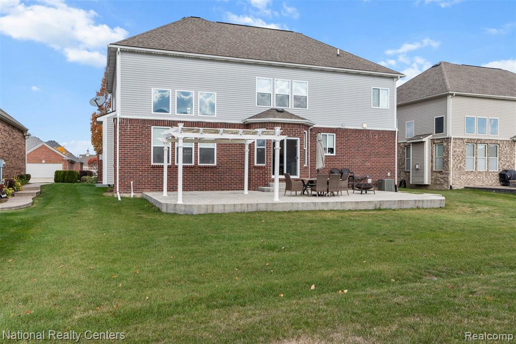 17632 Goldeneye Drive, Clinton Twp, MI 48038 — Photo 33