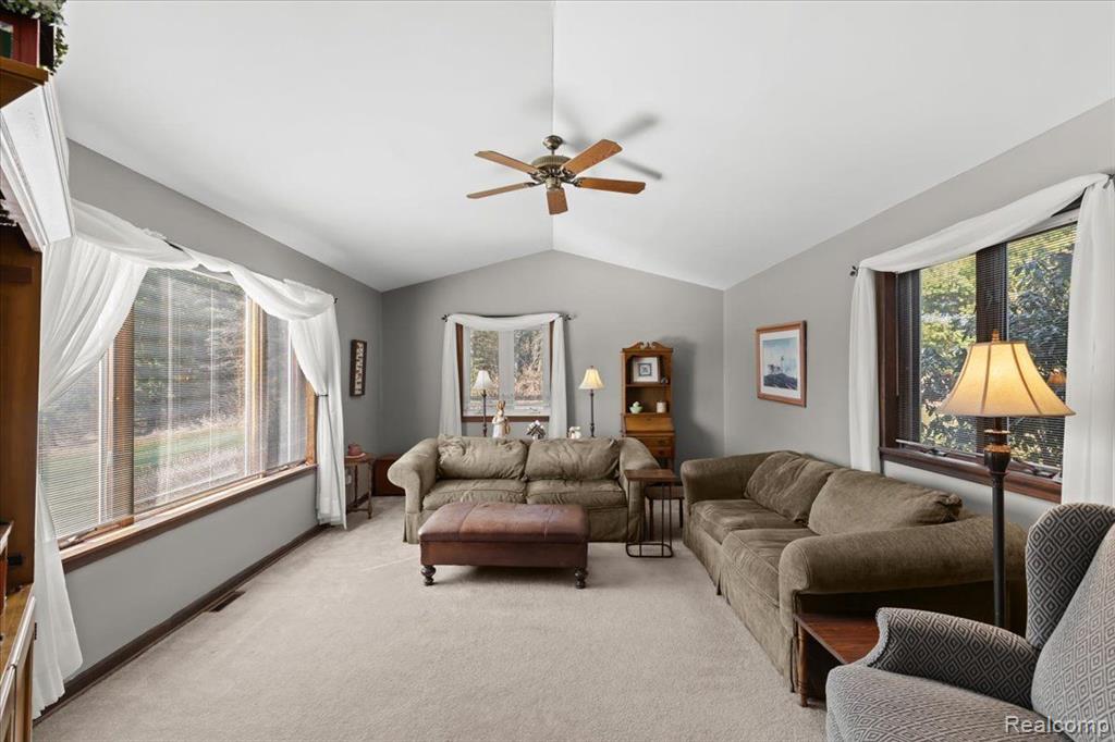 8470 WASHBURN Road, Goodrich Vlg, MI — Photo 17