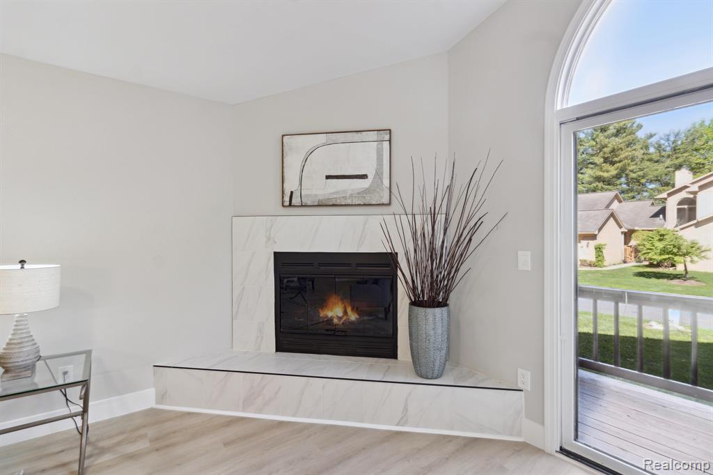22300 RIVER RIDGE Trail, Farmington Hills, MI 48335 — Photo 12