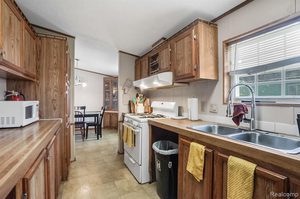 6988 McKean Lot # 135, Ypsilanti, MI 48197 — Photo 11