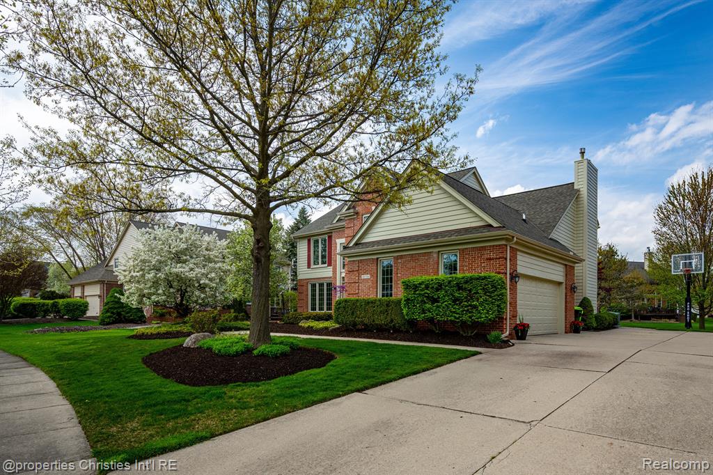45726 JASLYN Lane, Novi, MI — Photo 47
