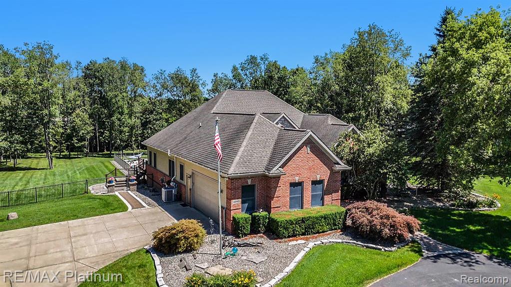 4090 ROLLING ACRES DRIVE, Hartland, MI 48353 — Photo 35