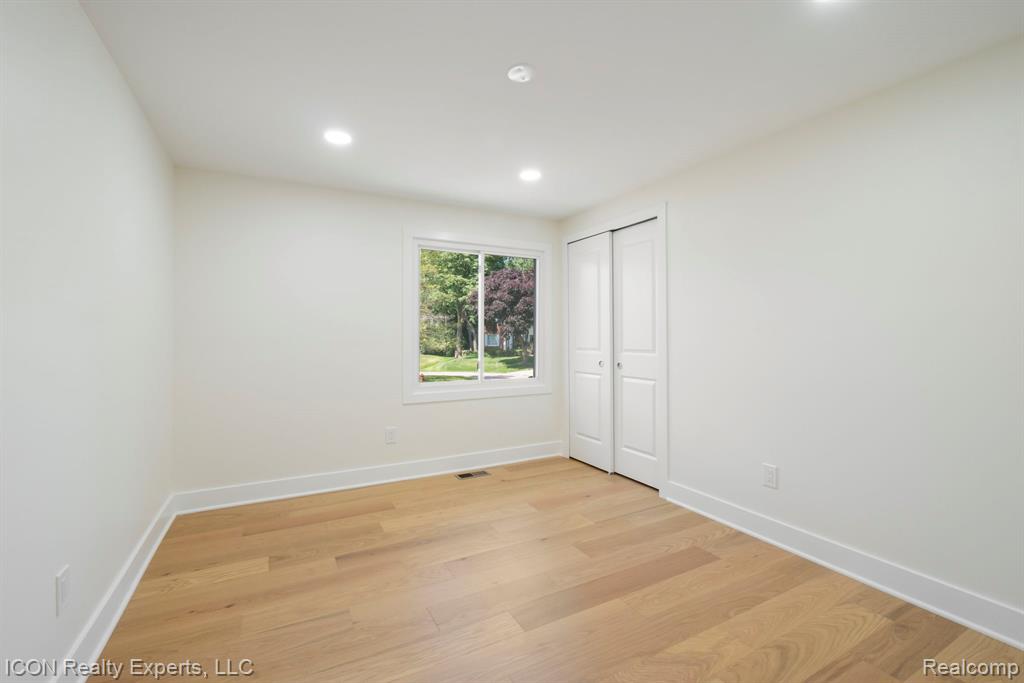 4089 Aberdeen Court, West Bloomfield, MI 48323 — Photo 28