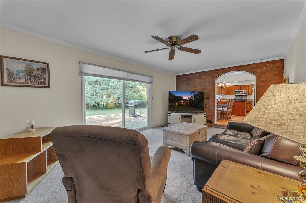 687 Foxhall Road, Bloomfield Hills, MI 48304 — Photo 16