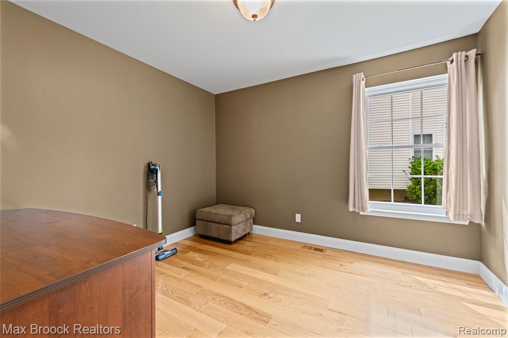 7512 Lake Street, Dexter, MI 48130 — Photo 16