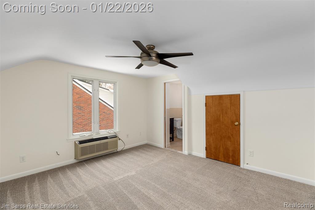 21741 Bournemouth Street, Harper Woods, MI 48225 — Photo 15