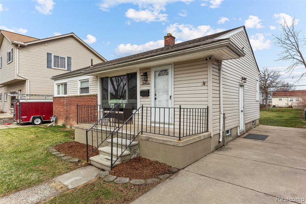 28466 Balmoral Street, Garden City, MI — Photo 4