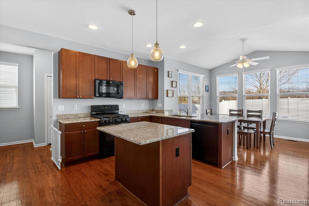 386 Fletcher Street, Wixom, MI 48393 — Photo 15