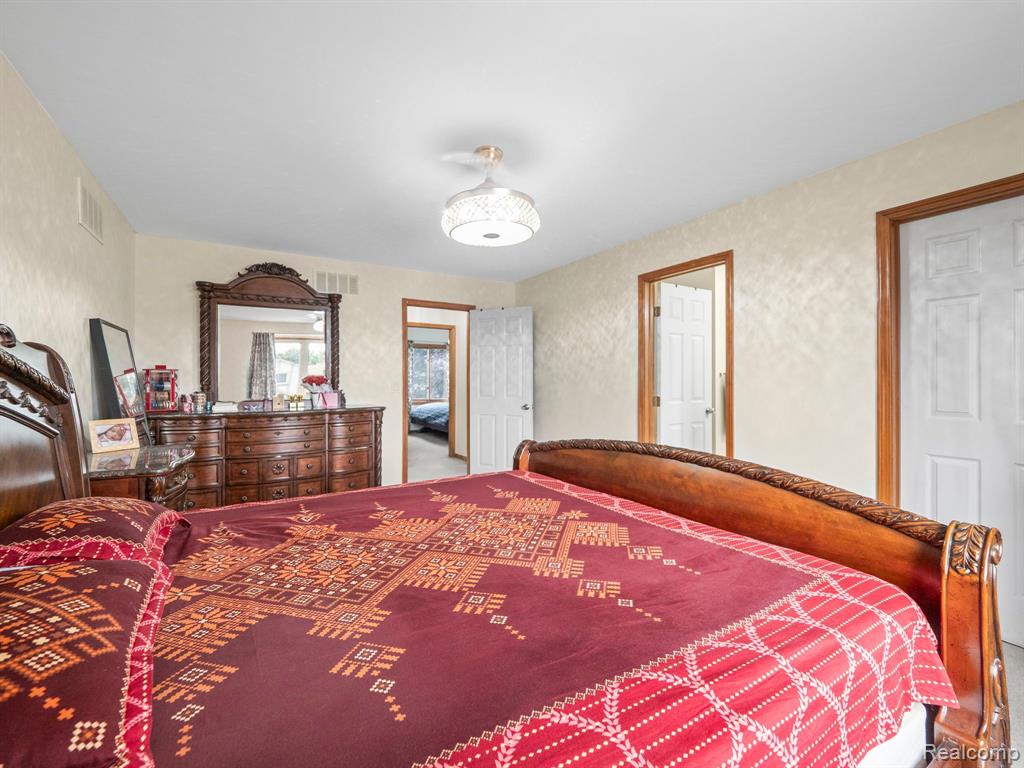 52478 FAWN Drive, Macomb, MI 48042 — Photo 23