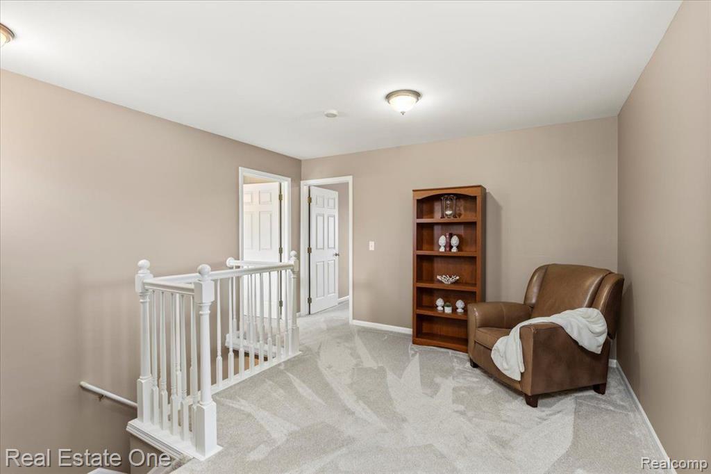 566 BAY POINTE Drive, Oxford, MI 48371 — Photo 40