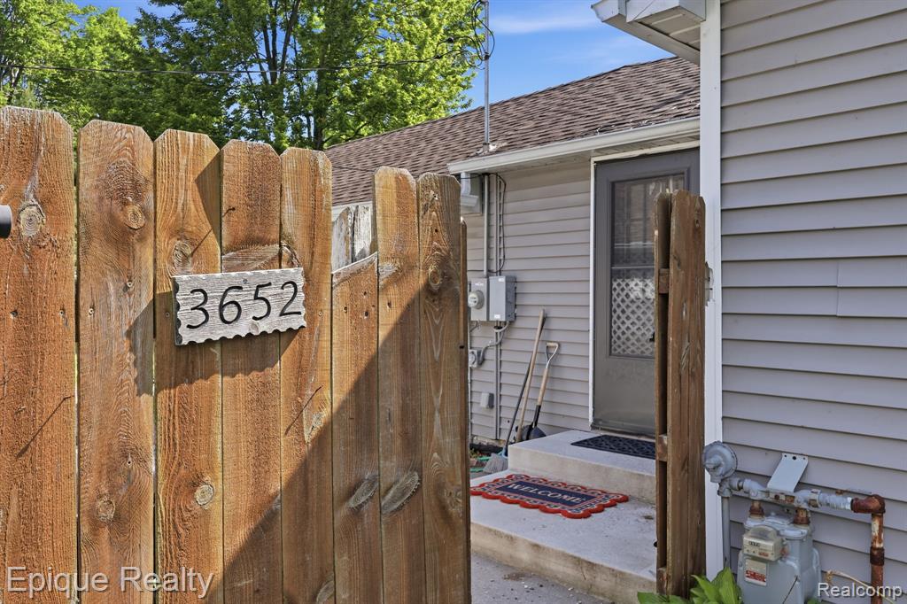 3652 Norman Road, Fort Gratiot, MI 48059 — Photo 4
