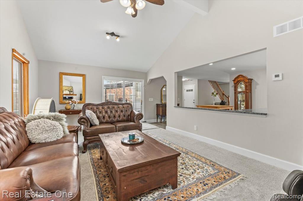 2931 Wisconsin Road, Troy, MI 48083 — Photo 12
