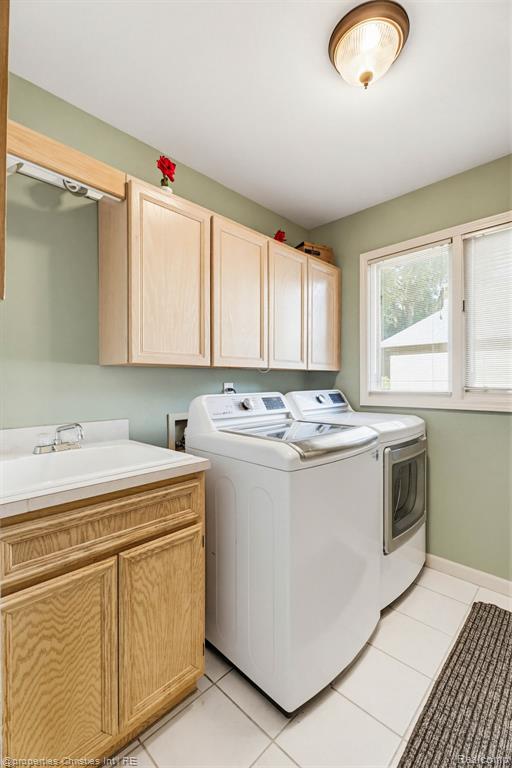 14281 Bournemuth Drive, Utica, MI 48315 — Photo 38
