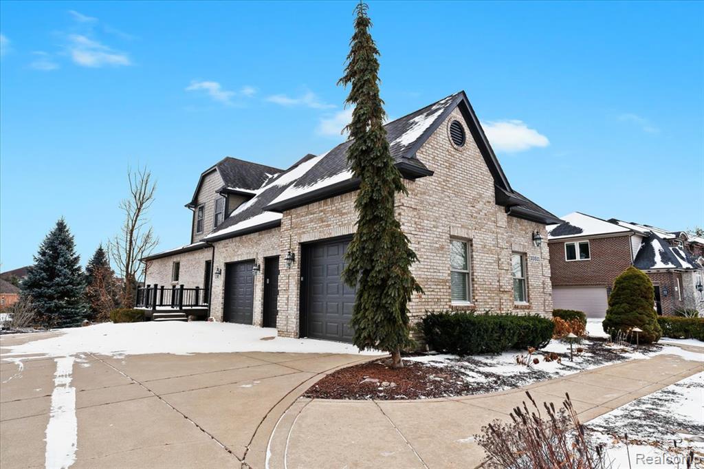10511 Stoney Point Drive, South Lyon, MI 48178 — Photo 5
