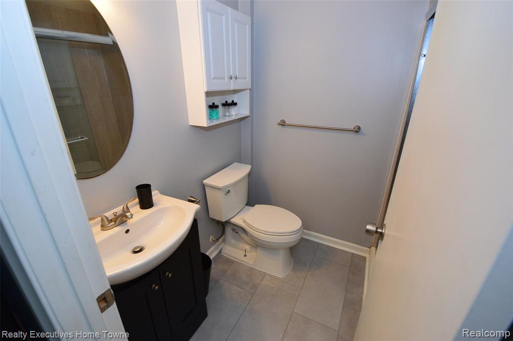 1373 Nolta Road, Walled Lake, MI 48390 — Photo 16