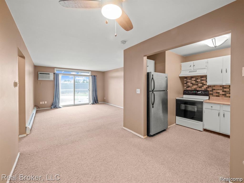 4905 Crooks Road, Royal Oak, MI 48073 — Photo 4