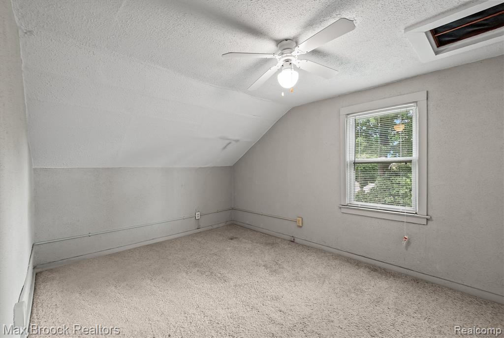 67 W Columbia Avenue, Pontiac, MI 48340 — Photo 15