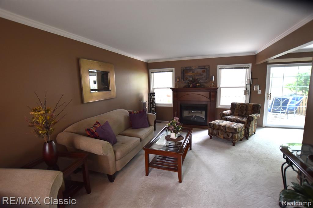 1550 BRENTWOOD Drive, Troy, MI 48098 — Photo 8
