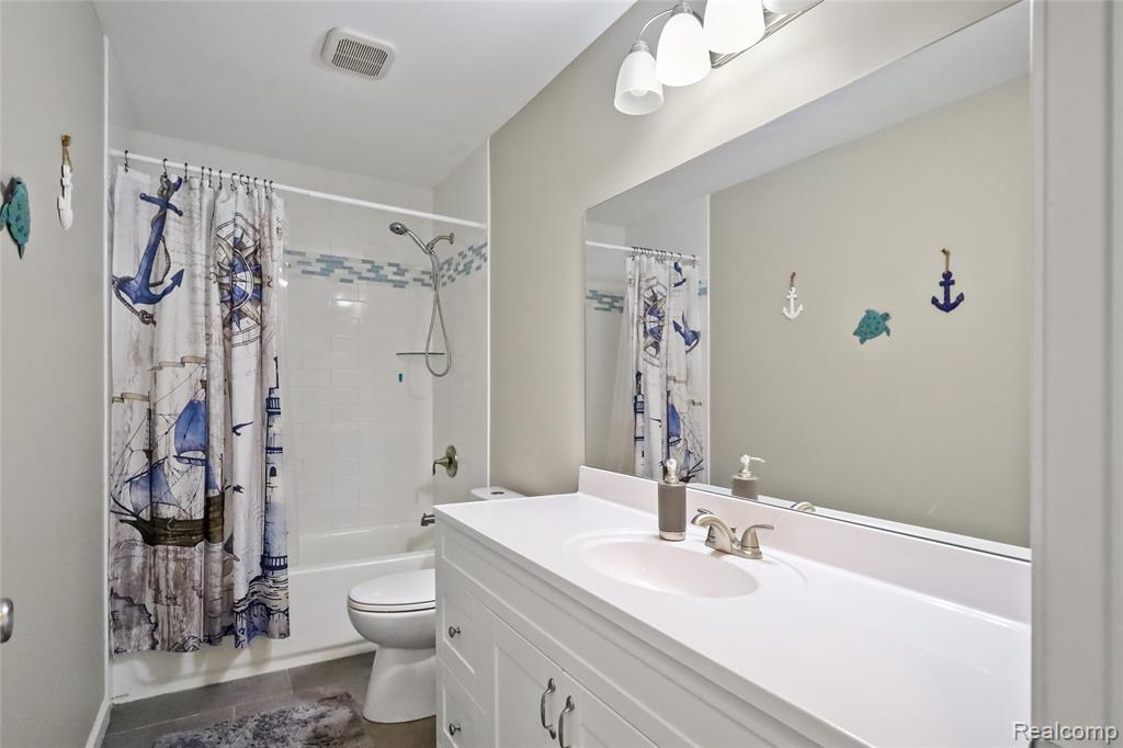 4591 Saint Clair Street, Frenchtown, MI 48166 — Photo 13