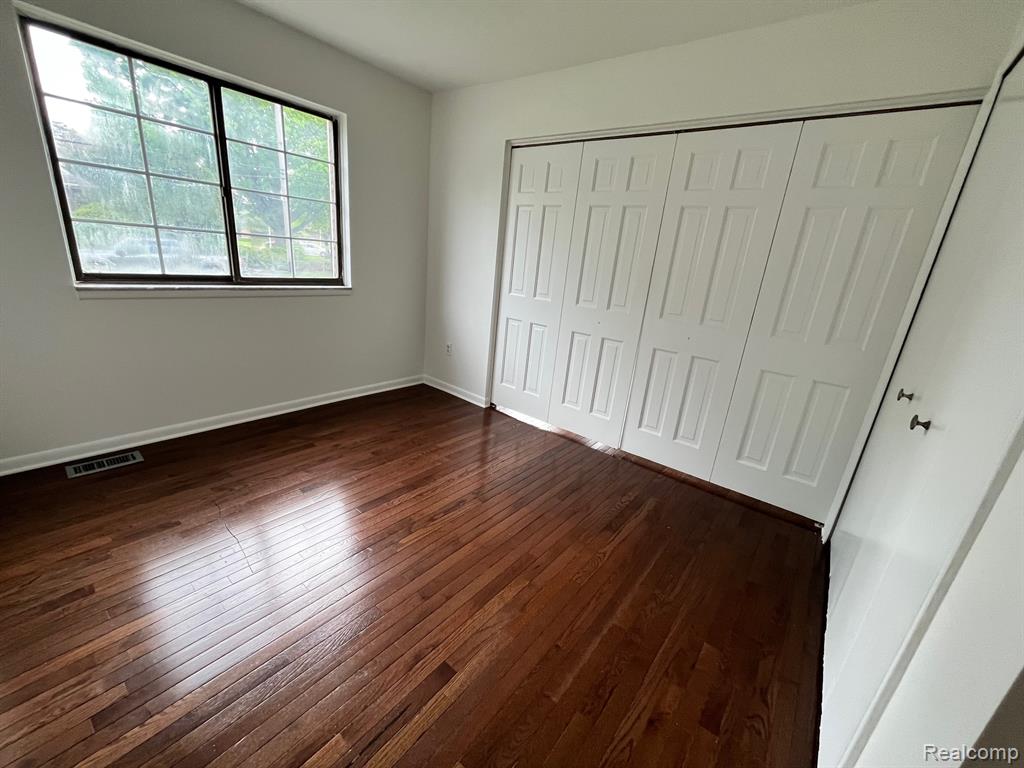 23025 Liberty Street, 13, Saint Clair Shores, MI 48080 — Photo 28