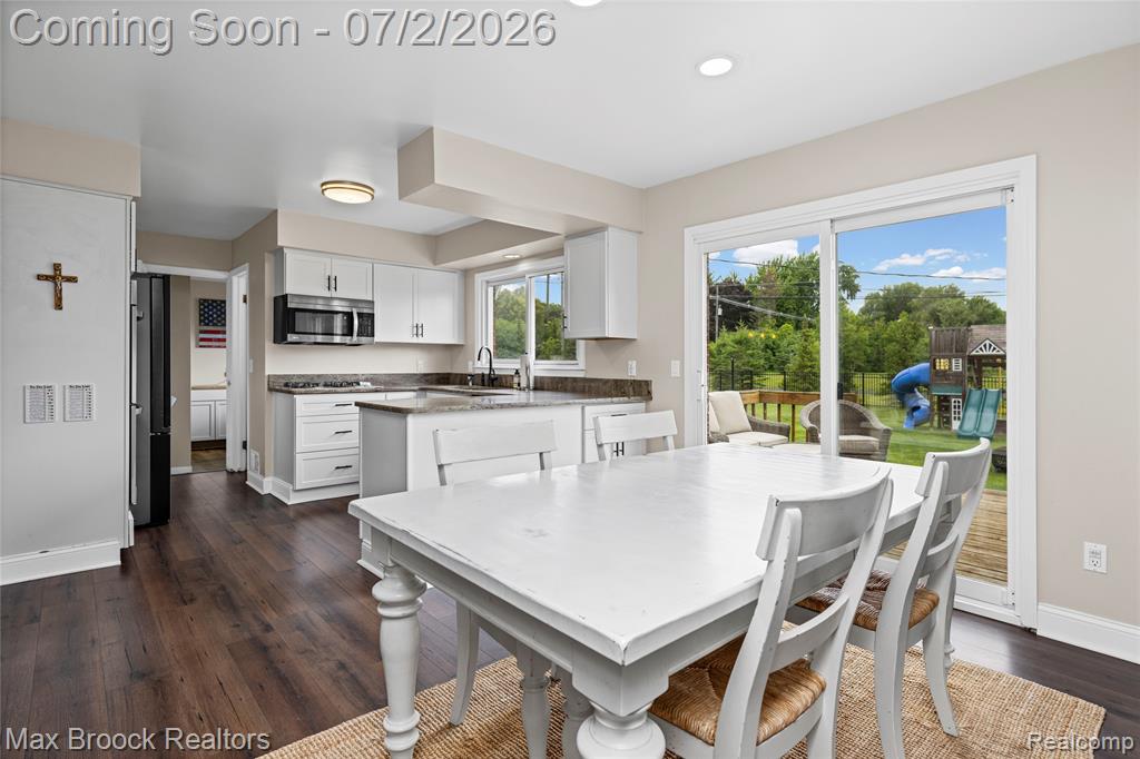5494 Centerbrook Drive, West Bloomfield, MI — Photo 13