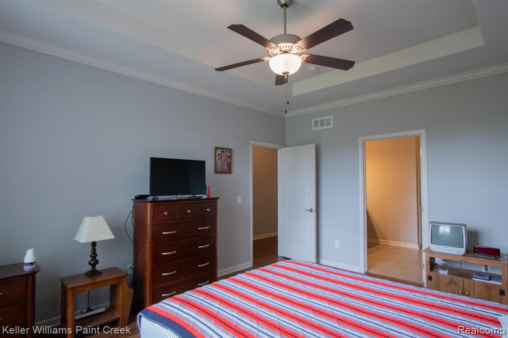 49231 Hanna Court, Macomb, MI 48042 — Photo 15