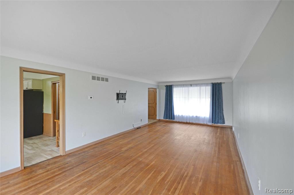 11188 Nancy Drive, Warren, MI 48093 — Photo 11