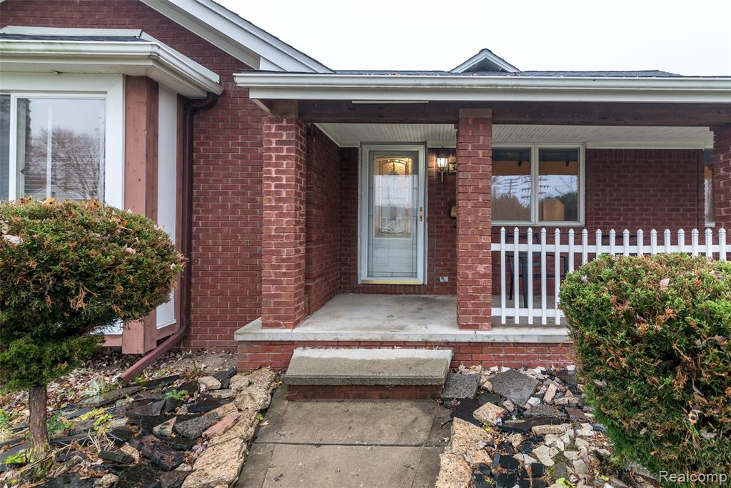30000 Oakgrove Street, Saint Clair Shores, MI 48082 — Photo 5