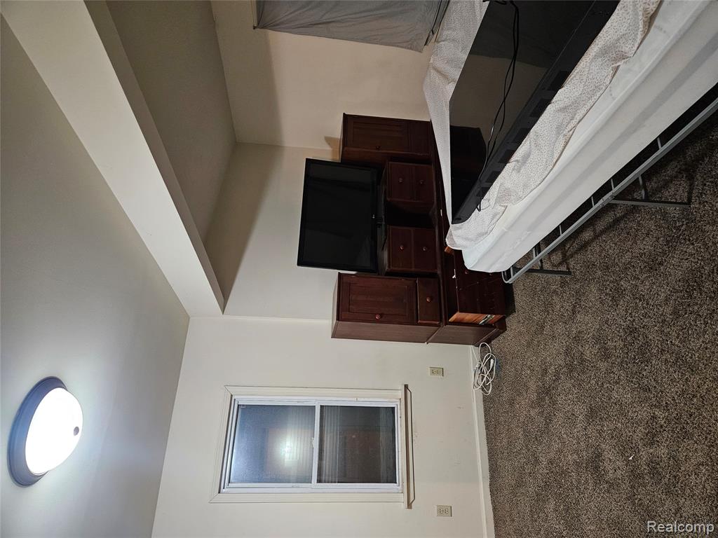 822 Isham Street, Owosso, MI 48867 — Photo 5