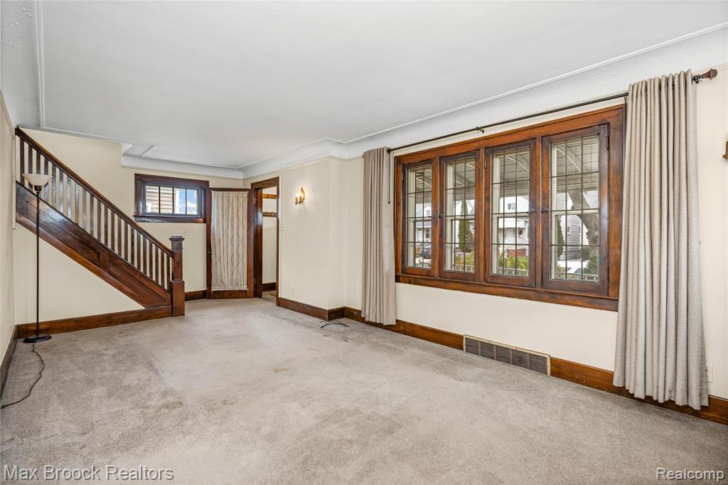6053 Yinger Avenue, Dearborn, MI 48126 — Photo 10