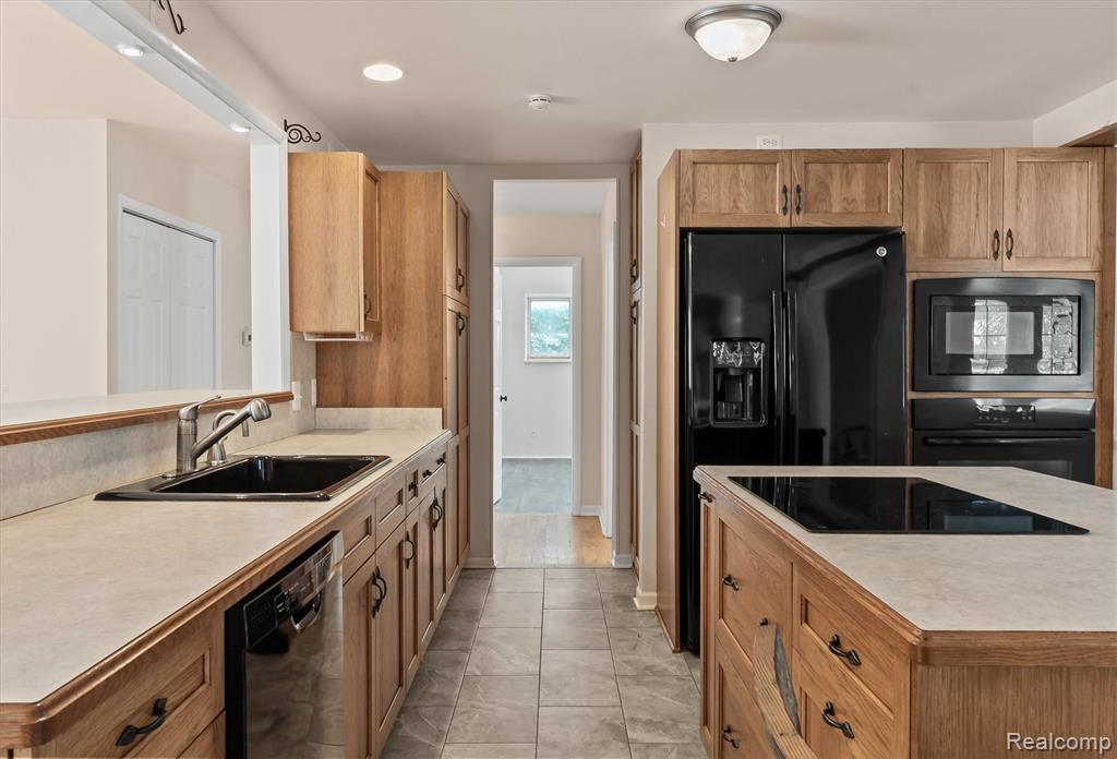 50817 Parsons Drive, Shelby Twp, MI 48317 — Photo 15