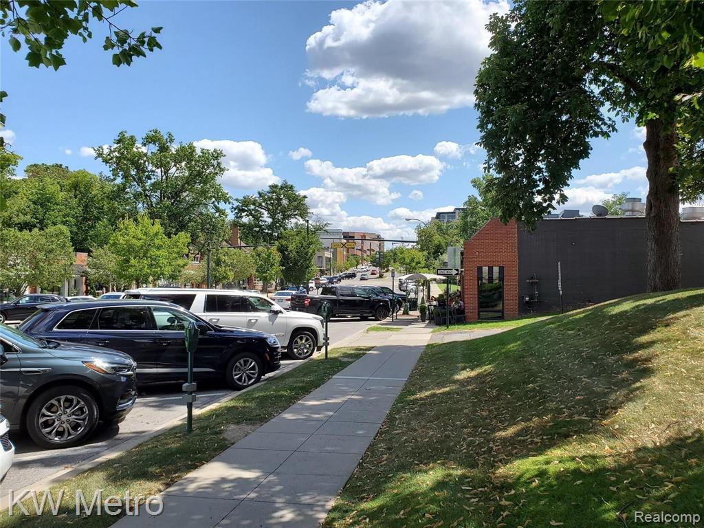 553 N OLD WOODWARD Avenue, Birmingham, MI 48009 — Photo 5