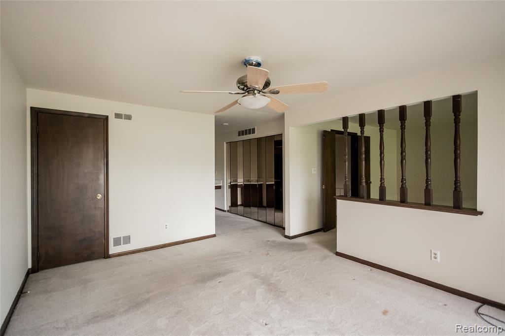 7118 Pebble Park Drive, West Bloomfield, MI — Photo 41