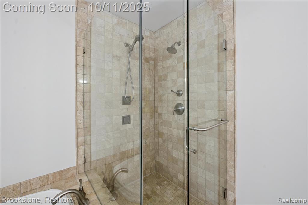 9079 Woodgrove Drive, Plymouth, MI 48170 — Photo 31