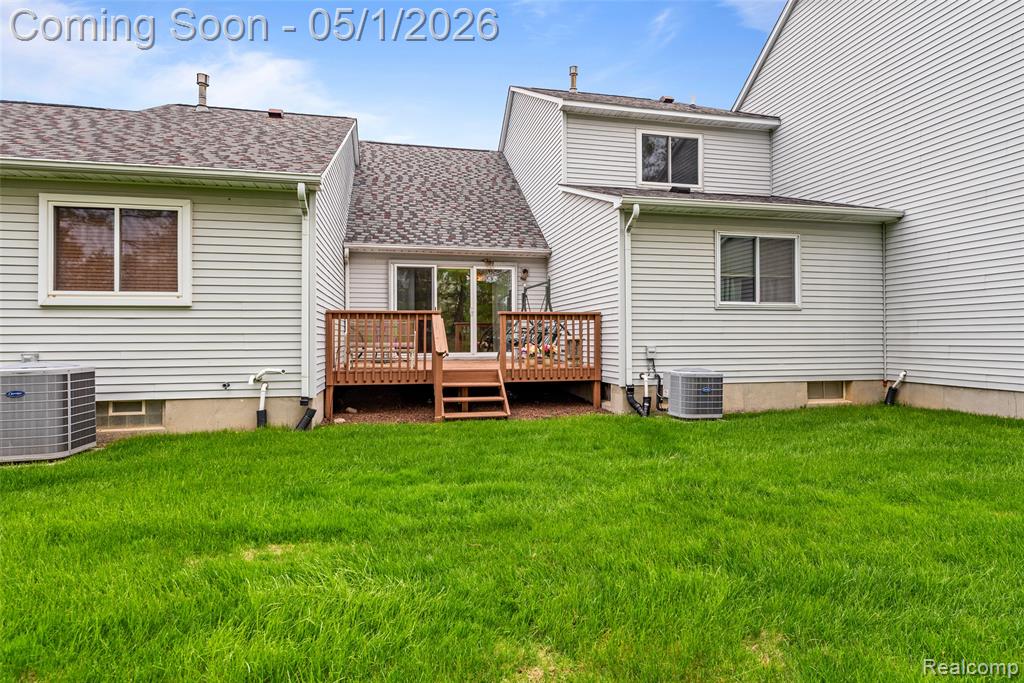 766 Challenging Trail, South Lyon, MI 48178 — Photo 25