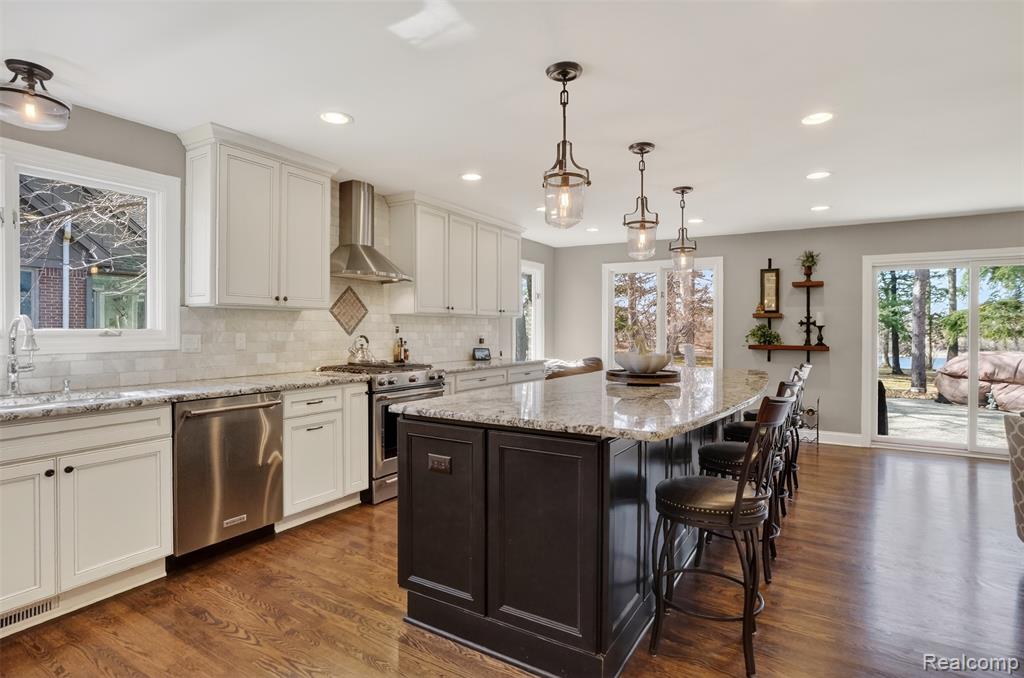 92 Kirksway Lane, Lake Orion, MI 48362 — Photo 18