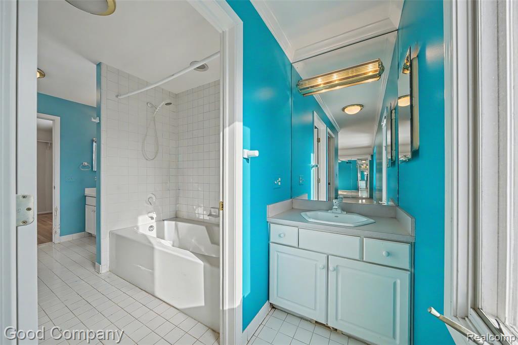 41714 Dukesbury Court, Novi, MI — Photo 26