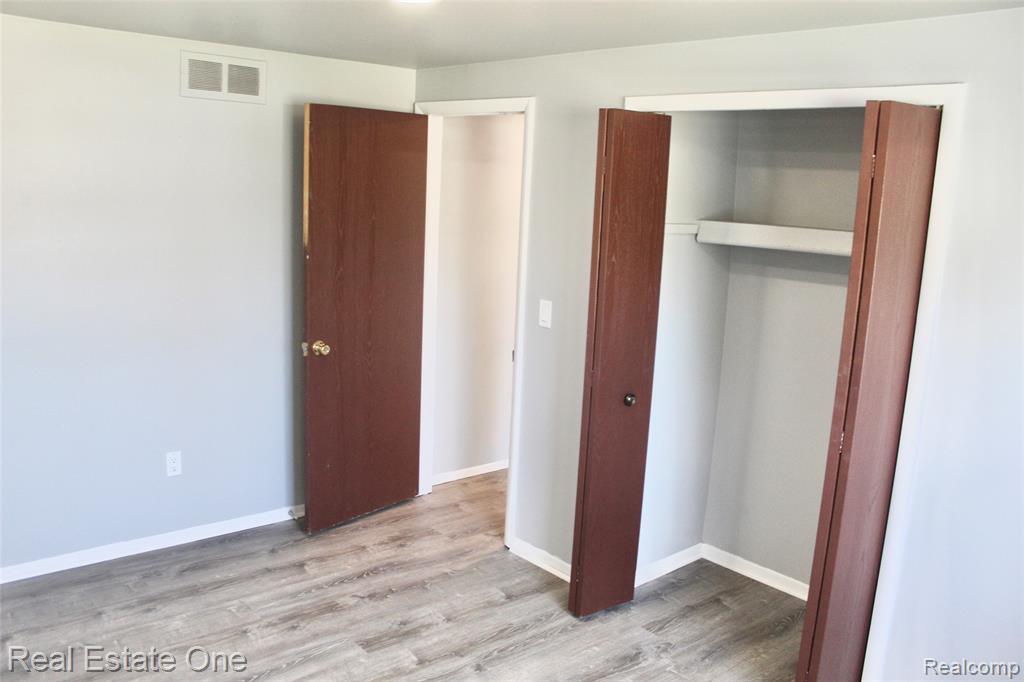 4549 Benjamin Drive, Sterling Heights, MI 48310 — Photo 10