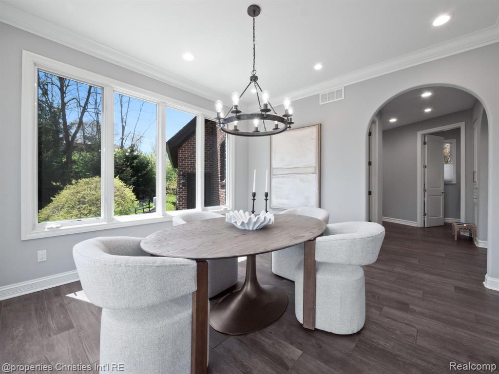920 SOUTHDOWN Road, Bloomfield Hills, MI 48304 — Photo 20