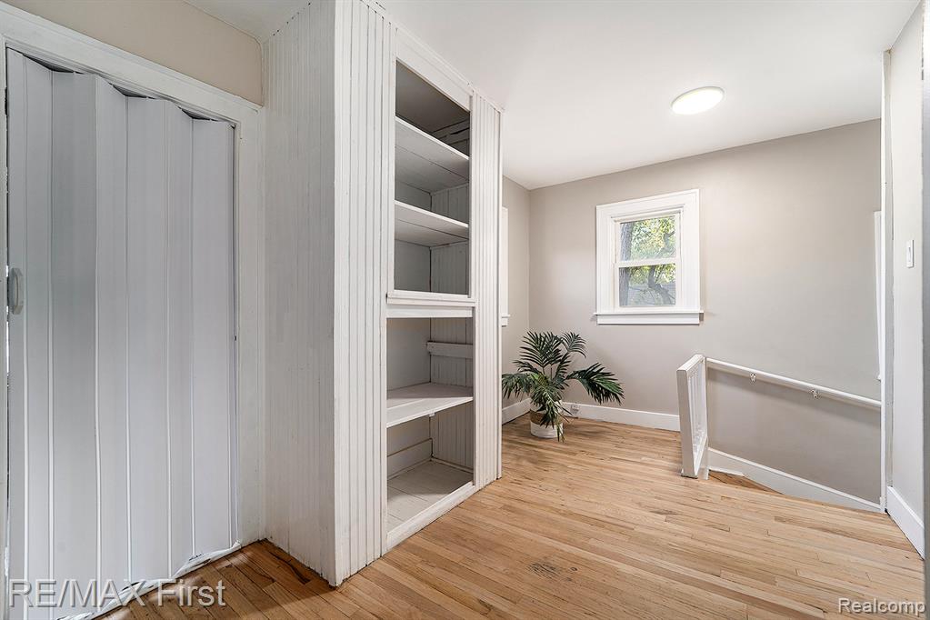 8444 Chalmers Avenue, Warren, MI 48089 — Photo 10