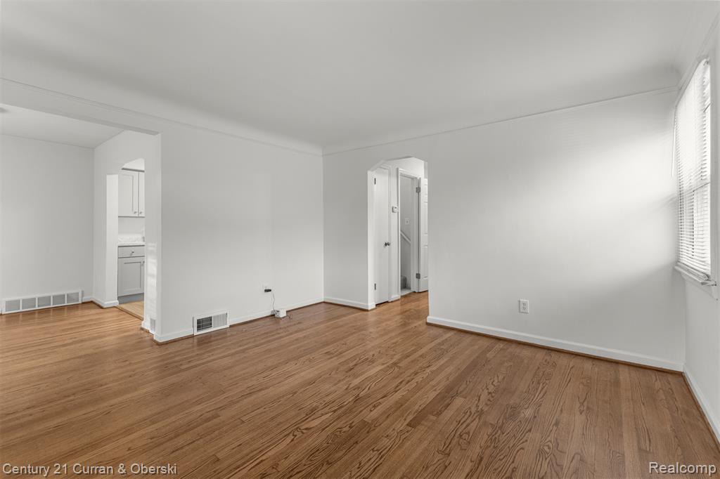 7609 Stout, Detroit, MI 48228 — Photo 8