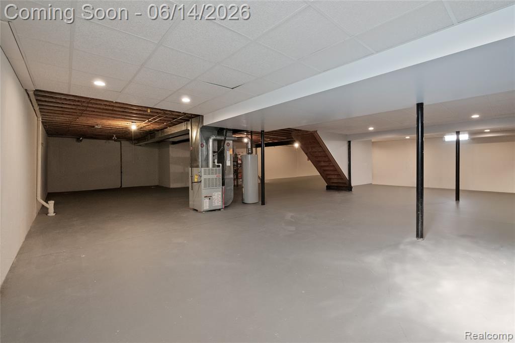 47920 Vistas Circle Drive N, Canton, MI 48188 — Photo 17